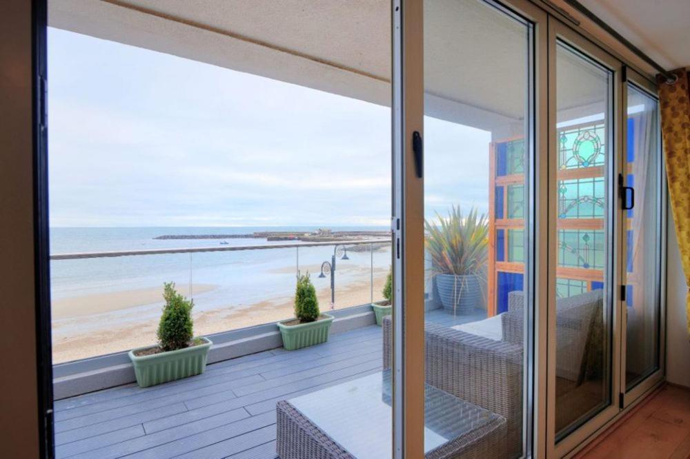 Largigi Offering Two Amazing Panoramic Sea Front Apartments Lyme Regis Exterior foto