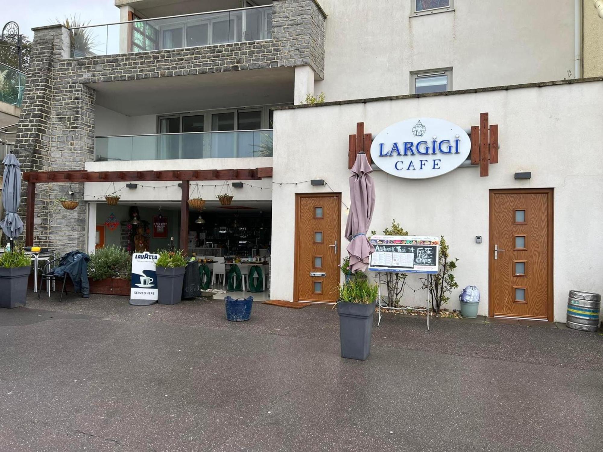 Largigi Offering Two Amazing Panoramic Sea Front Apartments Lyme Regis Exterior foto